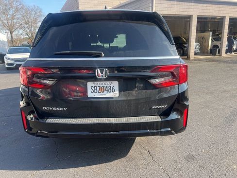 Used 2025 Honda Odyssey Sport-L image 8