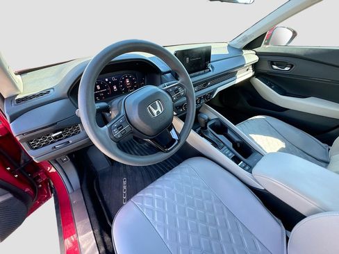 Used 2024 Honda Accord EX image 9