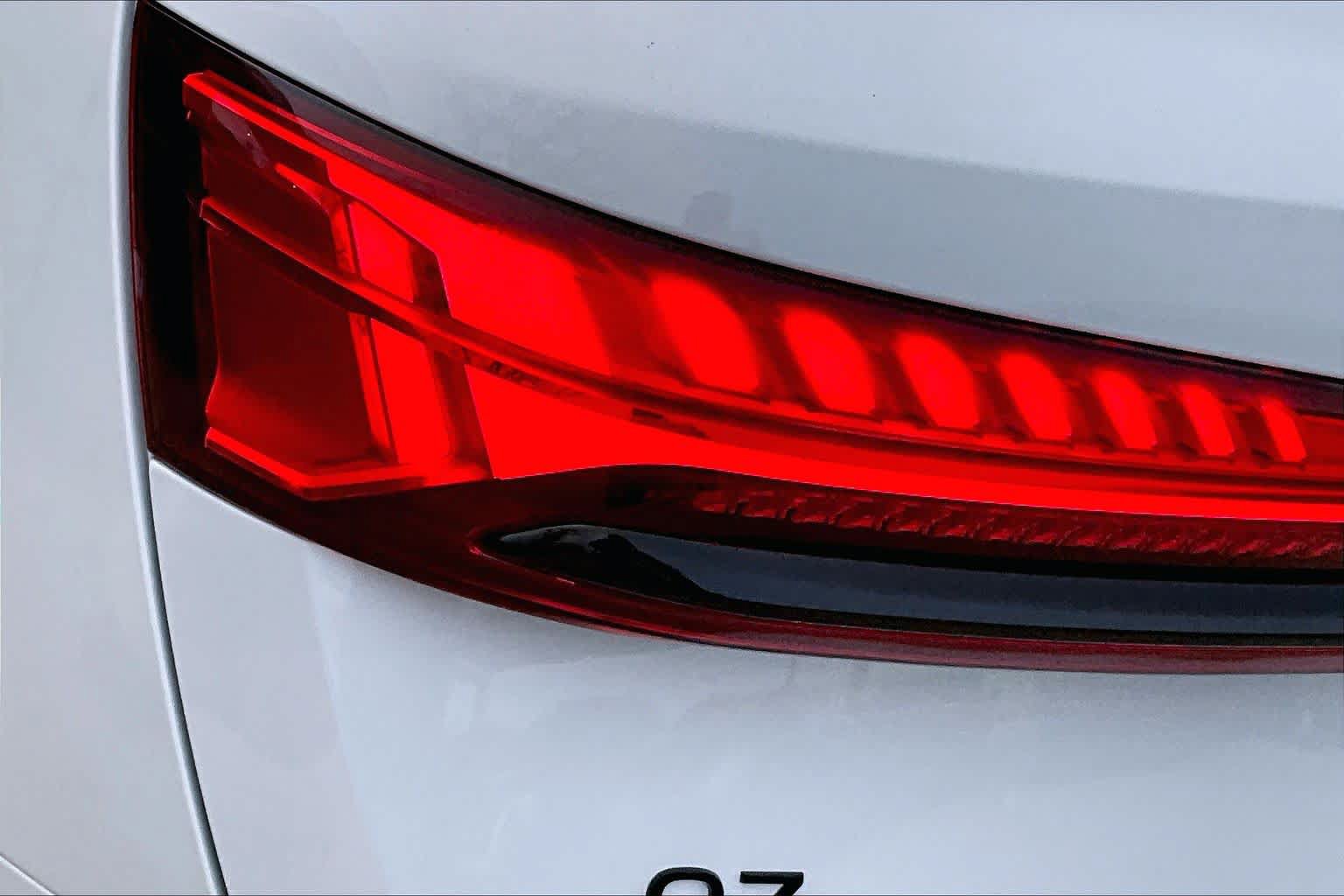 New 2026 Audi Q7 3.0T Premium Plus AWD/4WD image 14