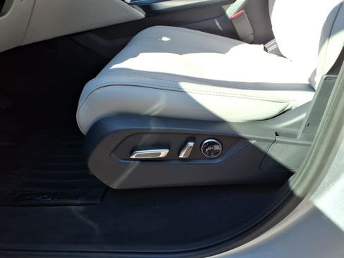 Certified 2026 Acura MDX SH-AWD w/ Technology Package image 22