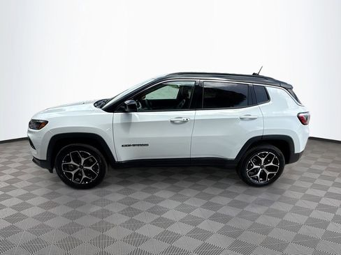 Used 2026 Jeep Compass Limited AWD/4WD image 9