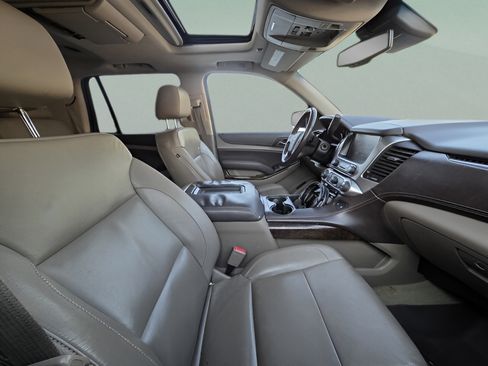 Used 2016 Chevrolet Tahoe LT RWD image 5