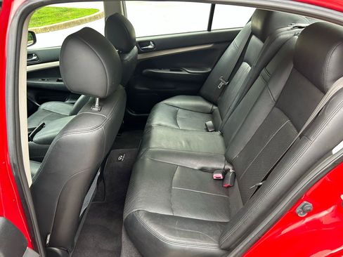 Used 2011 INFINITI G37 x Sedan w/ Premium Pkg AWD/4WD image 11