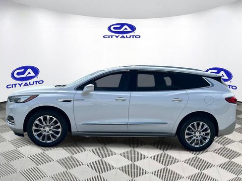 Used 2018 Buick Enclave Premium w/ Experience Buick Package FWD image 8