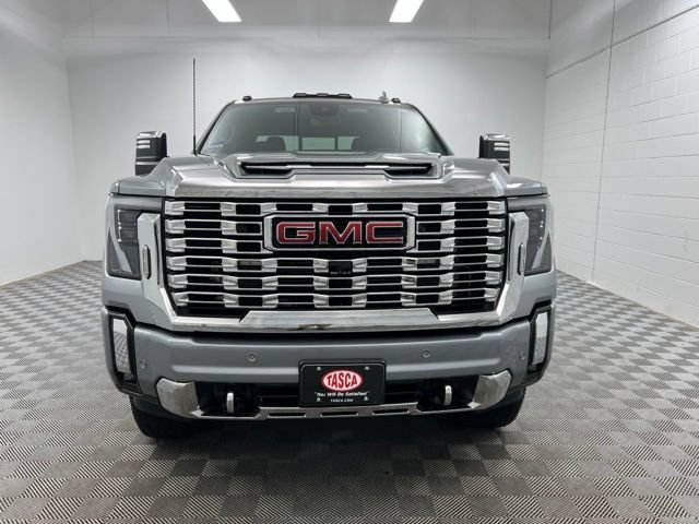 Used 2024 GMC Sierra 2500 Denali w/ Denali Reserve Package AWD/4WD image 3