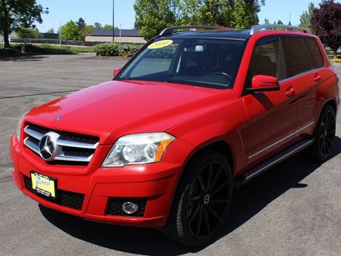 Used 2010 Mercedes-Benz GLK 350 4MATIC image 2