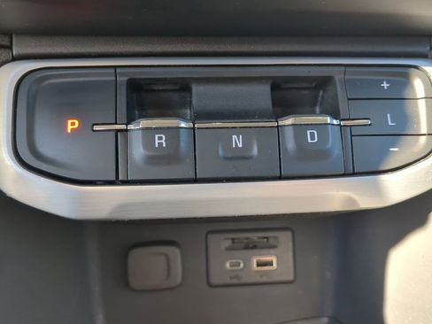 Used 2023 GMC Acadia SLT image 20