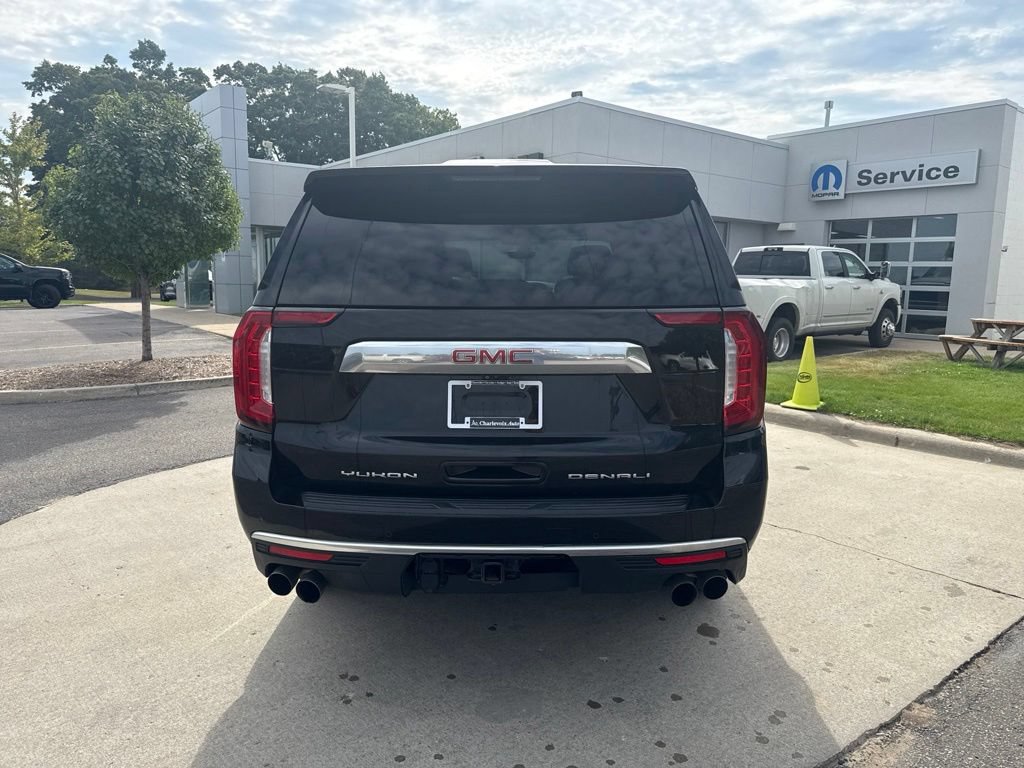 Used 2021 GMC Yukon Denali w/ Denali Premium Package AWD/4WD image 6