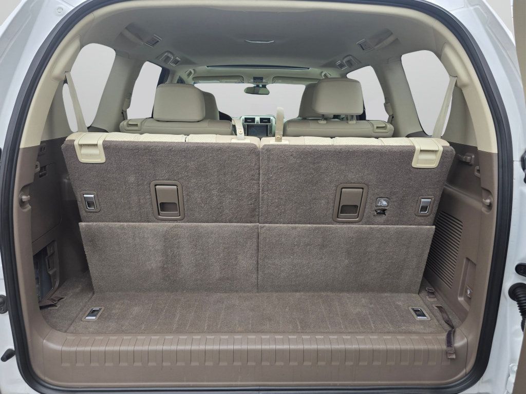 Used 2018 Lexus GX 460 Premium AWD/4WD image 23