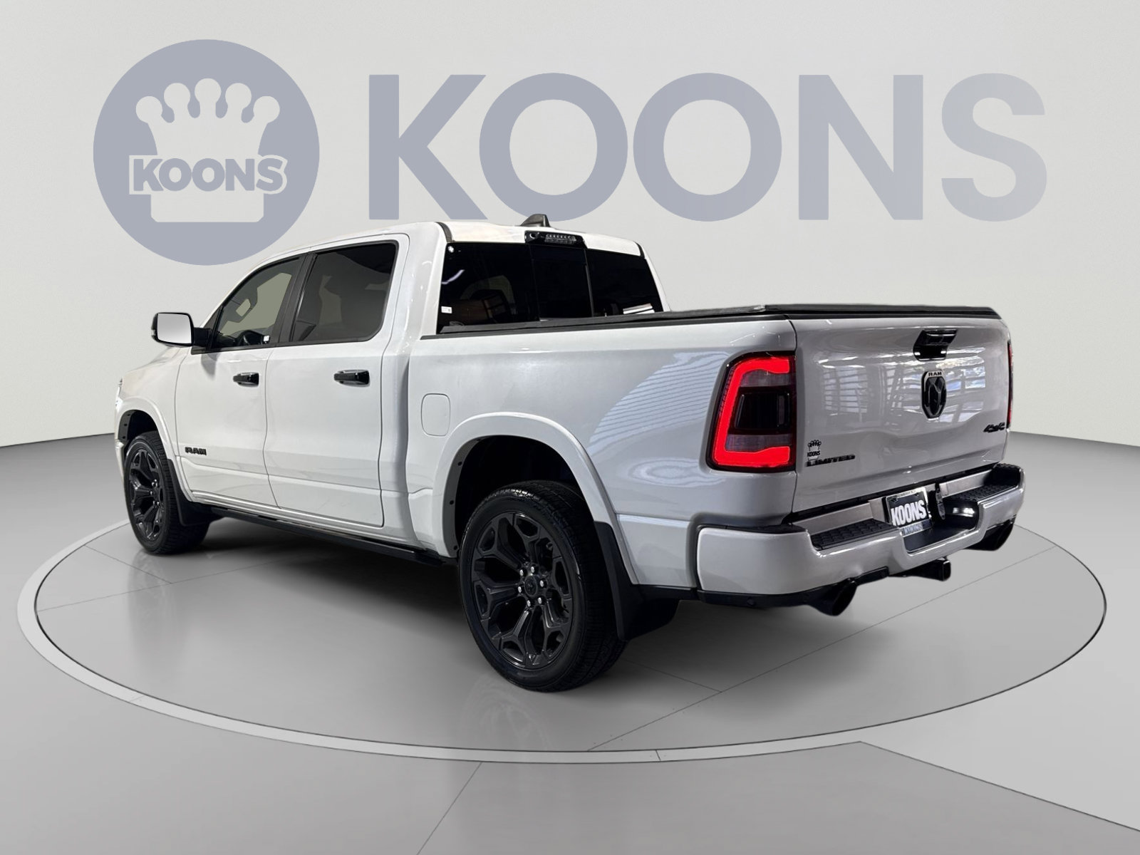 Used 2023 RAM 1500 Limited AWD/4WD image 8