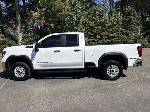 Used 2024 GMC Sierra 2500 Pro w/ Convenience Package image 29