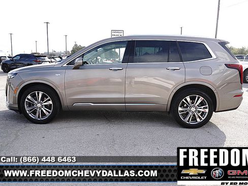 Certified 2023 Cadillac XT6 Premium Luxury image 5