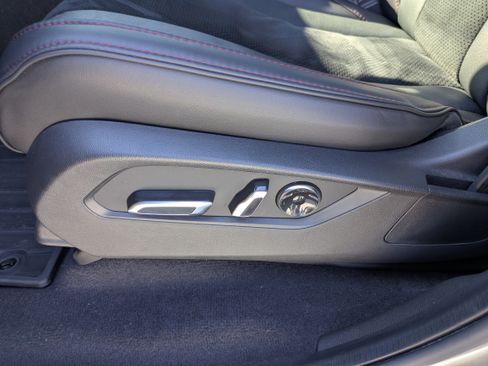 Used 2024 Acura MDX A-Spec image 11