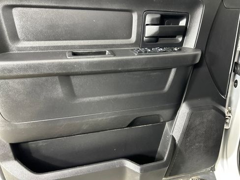 Used 2017 RAM 2500 Tradesman w/ Chrome Appearance Group image 12