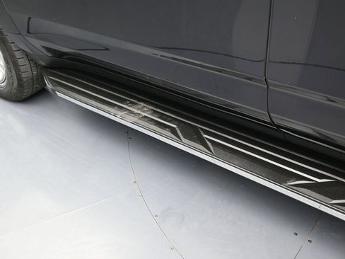 Used 2024 Chevrolet Tahoe Premier image 38