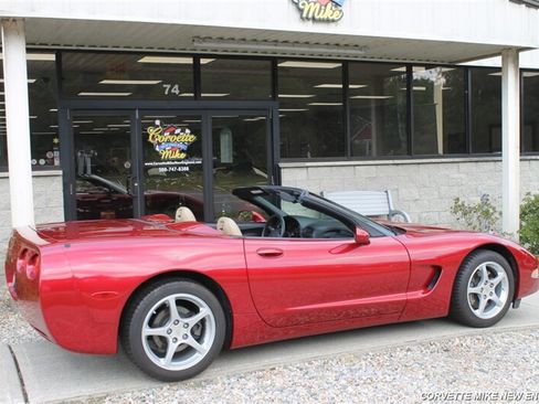 Used 2002 Chevrolet Corvette Convertible w/ Preferred Equipment Group2 RWD image 20