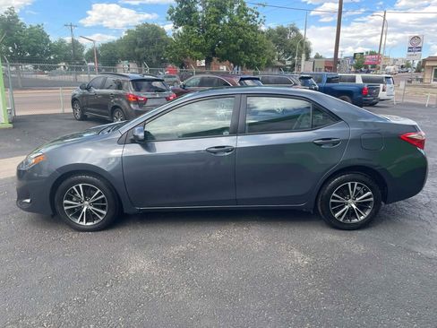 Used 2017 Toyota Corolla SE FWD image 5