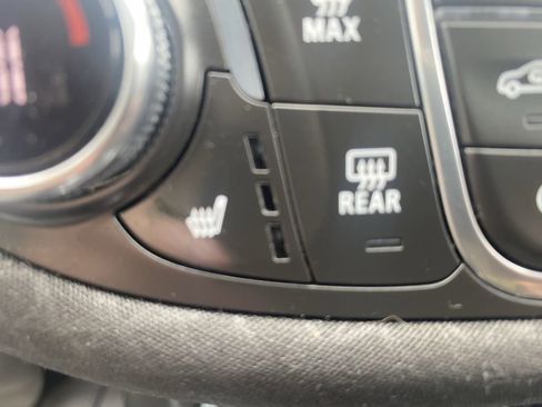 Used 2020 Chevrolet Malibu LT image 15