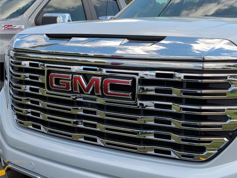 New 2026 GMC Sierra 1500 Denali w/ Denali Reserve Package AWD/4WD image 27