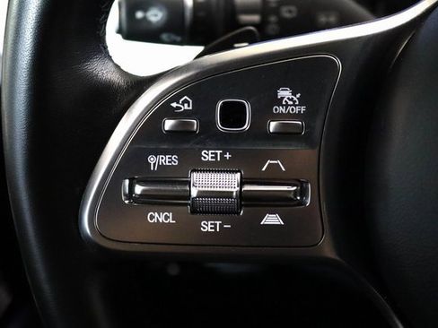 Used 2022 Mercedes-Benz G 550 image 4