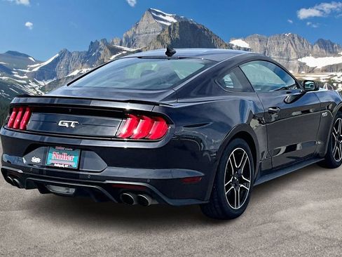 Used 2022 Ford Mustang GT RWD image 2