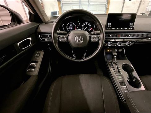 Used 2023 Honda Civic EX image 5