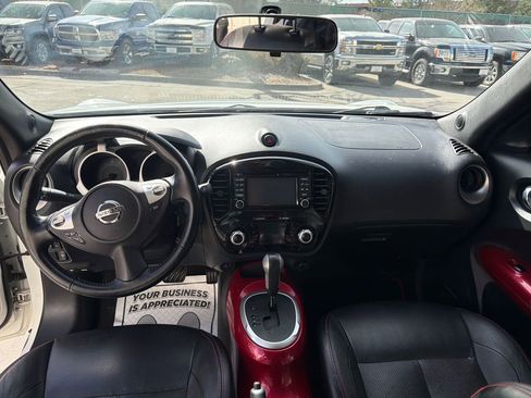 Used 2015 Nissan Juke SL image 11
