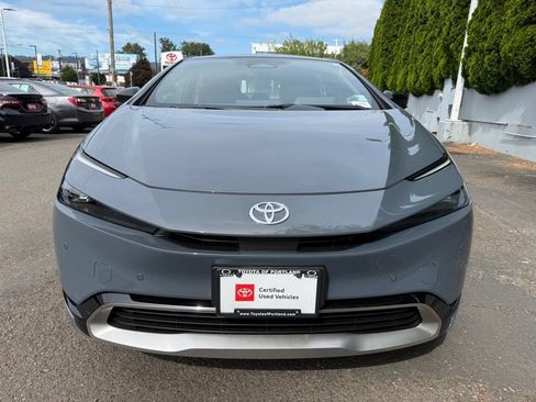 Certified 2024 Toyota Prius Prime FWD image 3