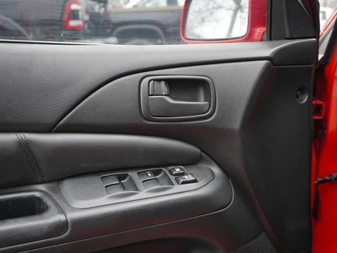 Used 2006 Mitsubishi Lancer Evolution IX image 17