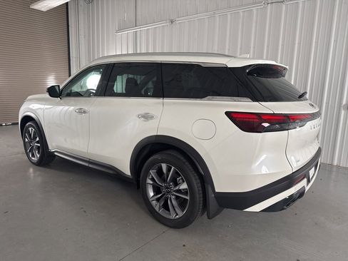 Certified 2025 INFINITI QX60 Luxe image 5