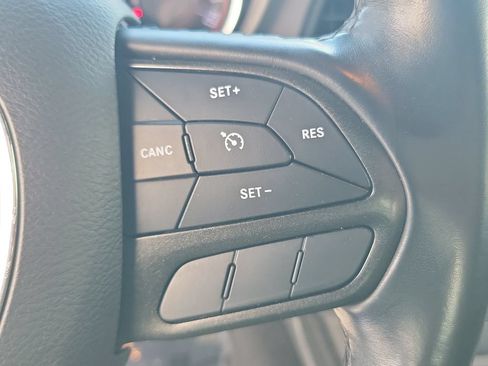 Used 2023 Dodge Challenger SXT RWD image 19
