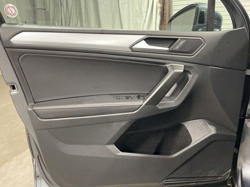 Used 2024 Volkswagen Tiguan S image 20