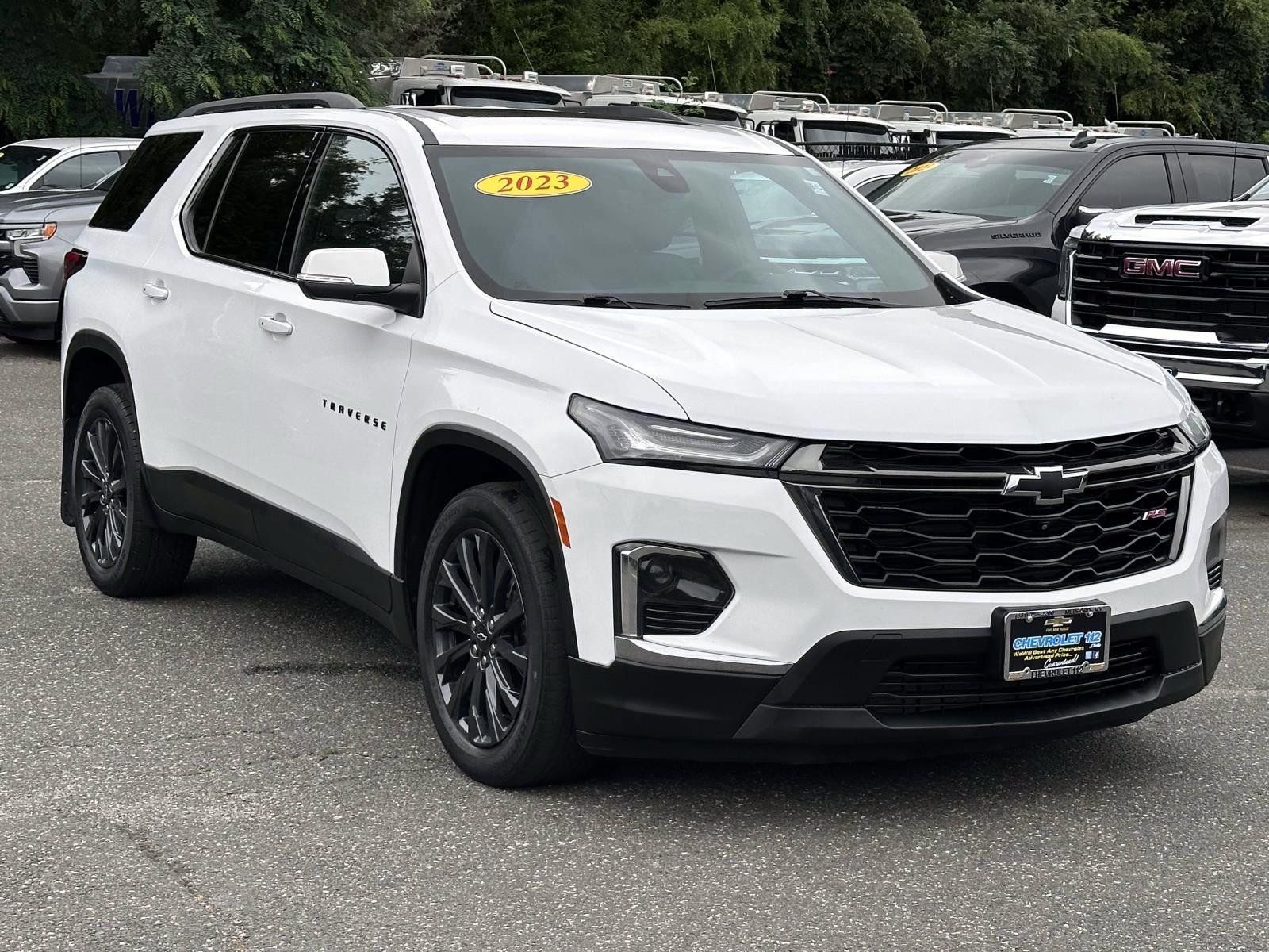 Used 2023 Chevrolet Traverse RS AWD/4WD image 5