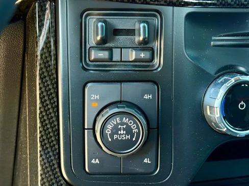 Used 2023 Ford F150 Lariat w/ Equipment Group 502A High AWD/4WD image 27