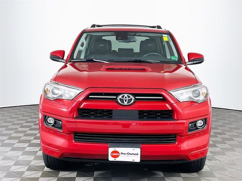 Used 2022 Toyota 4Runner TRD Sport image 2