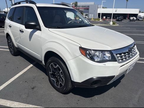 Used 2012 Subaru Forester 2.5X AWD/4WD image 3