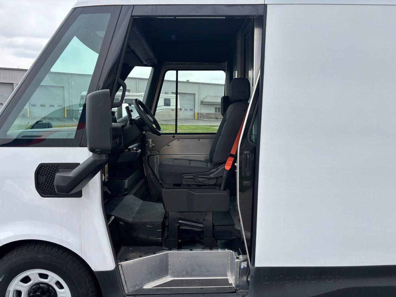 Used 2024 Chevrolet Brightdrop 600 w/ Commercial Equipment Package AWD/4WD image 9