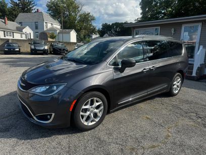 Used 2017 Chrysler Pacifica Touring-L Plus