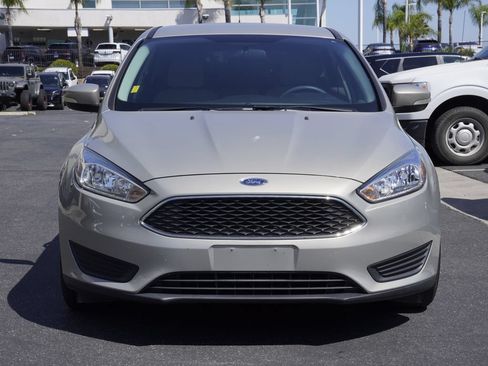 Used 2015 Ford Focus SE FWD image 6