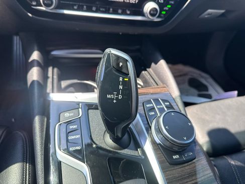Used 2019 BMW 530i xDrive w/ Convenience Package AWD/4WD image 36