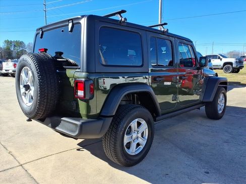 Used 2022 Jeep Wrangler Unlimited Sport image 7