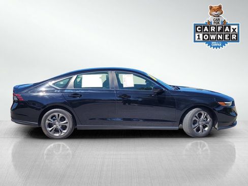 Used 2025 Honda Accord Sport image 3