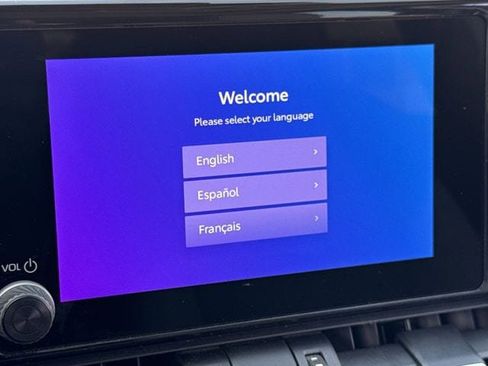 Used 2023 Toyota RAV4 XLE Premium image 20