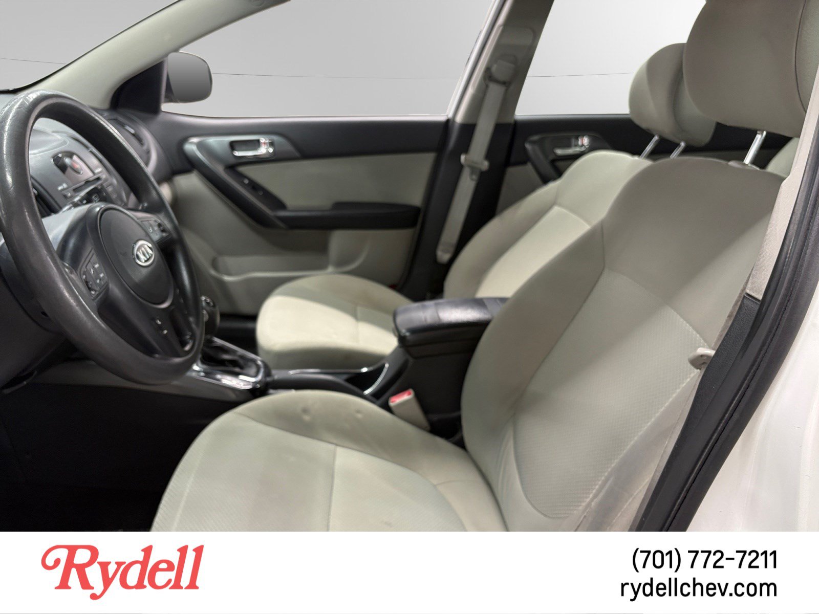 Used 2013 Kia Forte EX FWD image 10