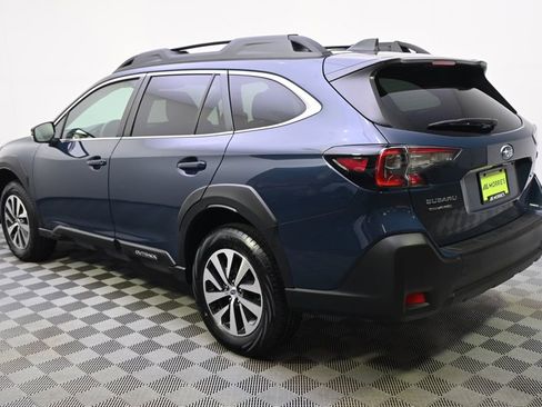 Used 2024 Subaru Outback Premium image 3