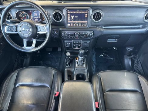 Used 2021 Jeep Gladiator Overland AWD/4WD image 15