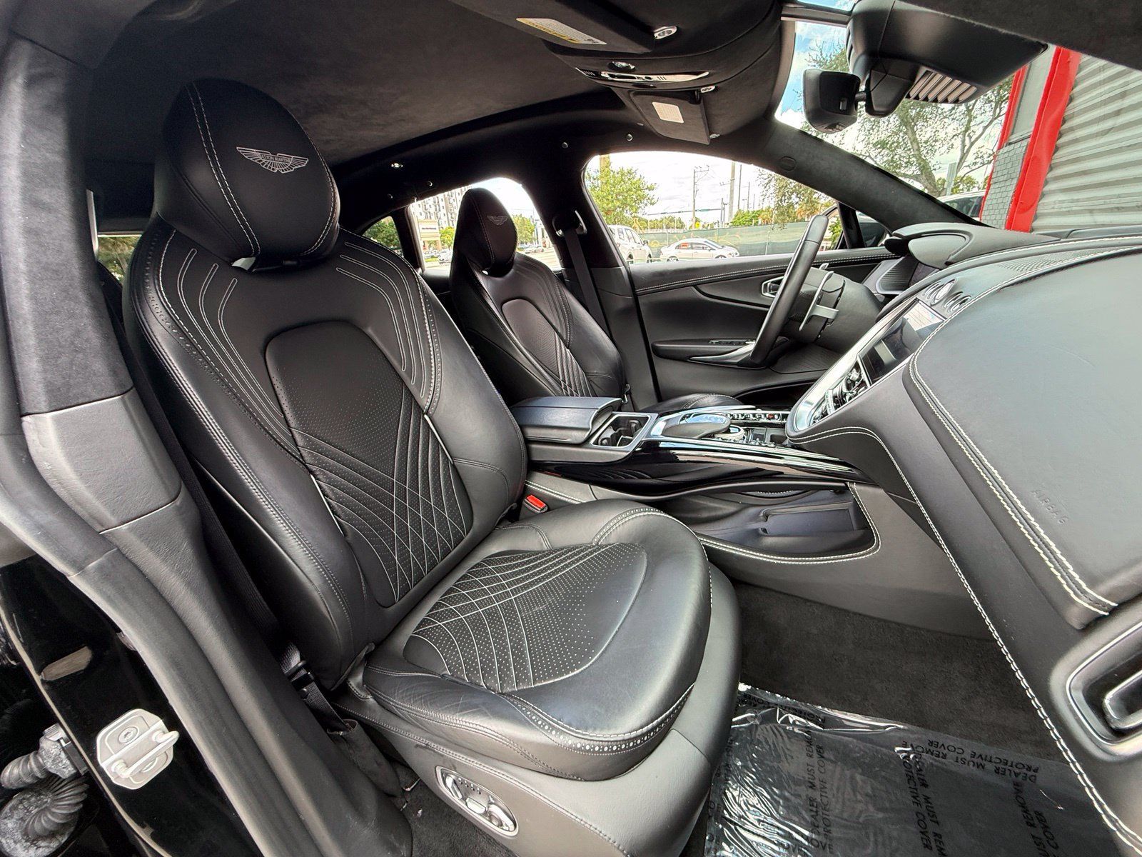 Used 2021 Aston Martin DBX AWD/4WD image 48