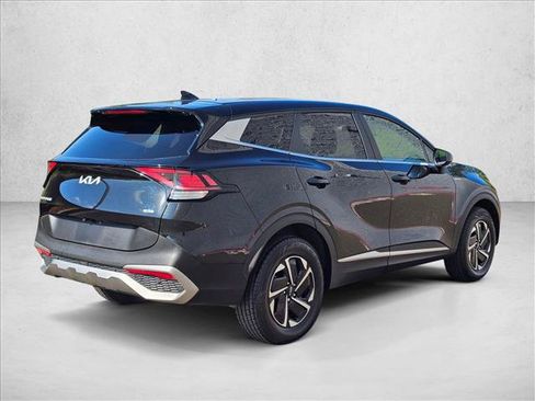 Used 2023 Kia Sportage LX AWD/4WD image 5