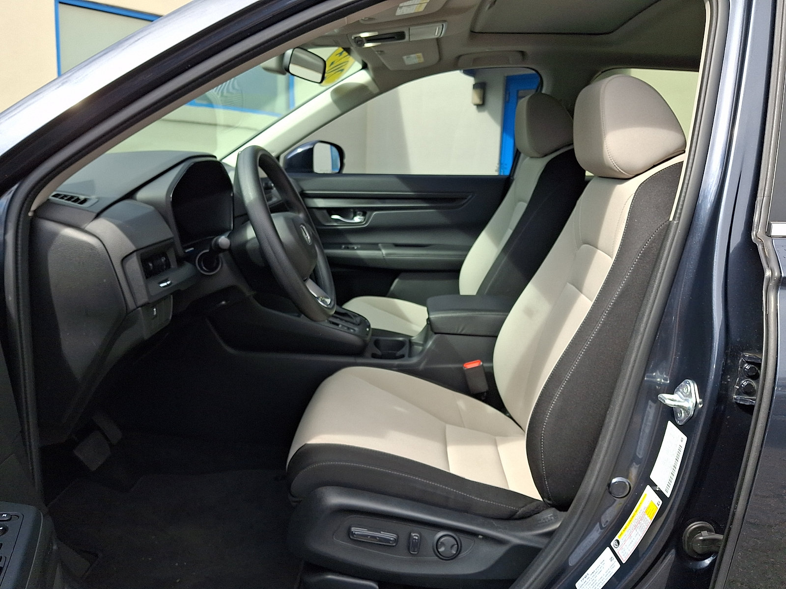 Used 2024 Honda CR-V EX image 13