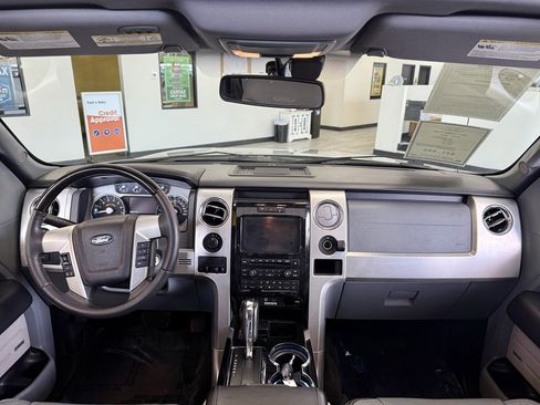 Used 2011 Ford F150 Platinum image 10